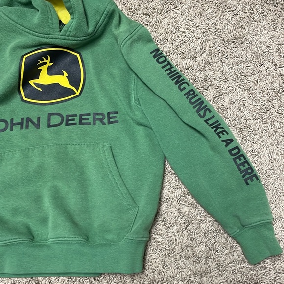 John Deere Sweatshirt - Picture 4 of 4